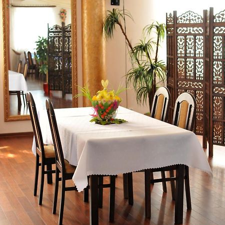 Hotel Restauracja Lorenzo Stopnica 외부 사진