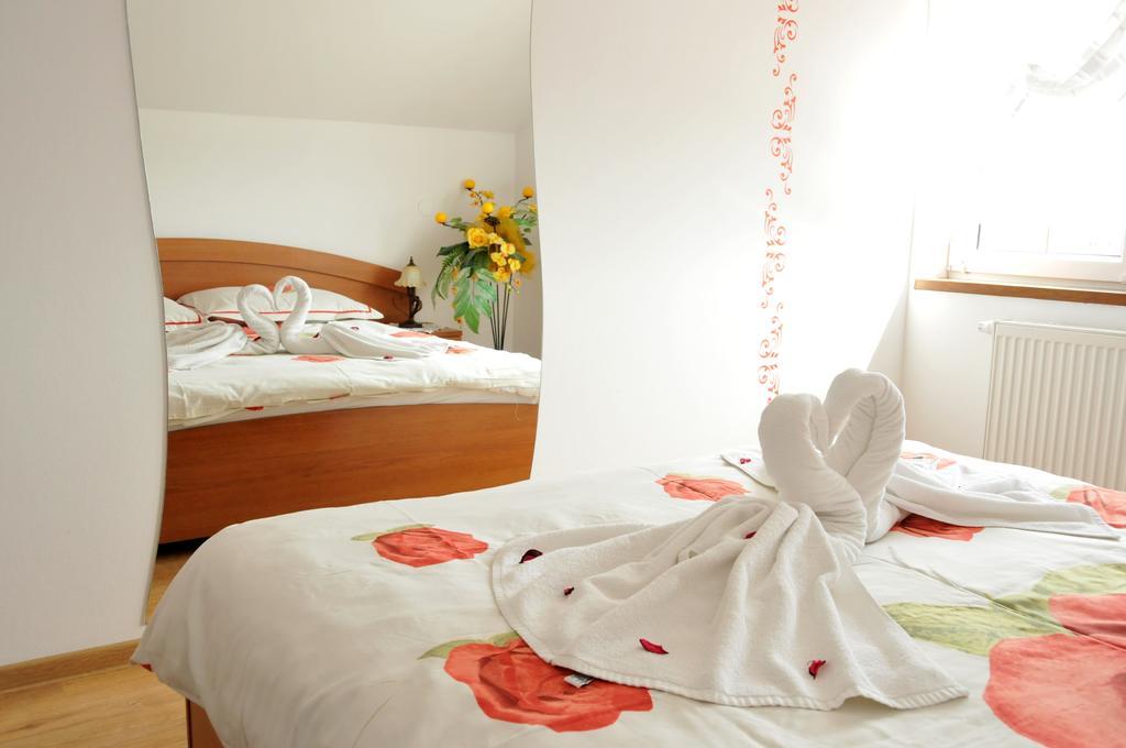 Hotel Restauracja Lorenzo Stopnica 외부 사진